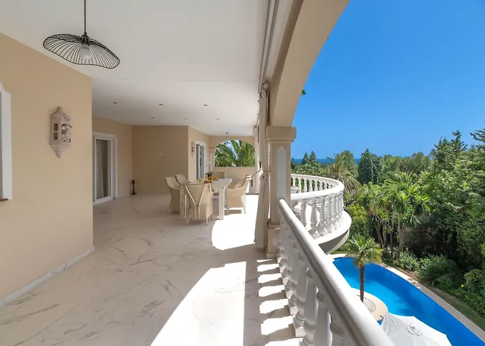 Appartement 4 Bdrm Andalusian W Cinema & Sea Views Marbellac