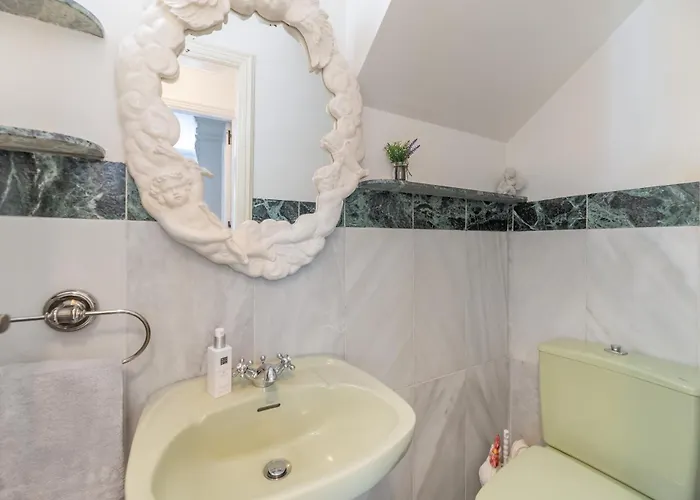 4 Bdrm Andalusian W Cinema & Sea Views Appartement Marbellac